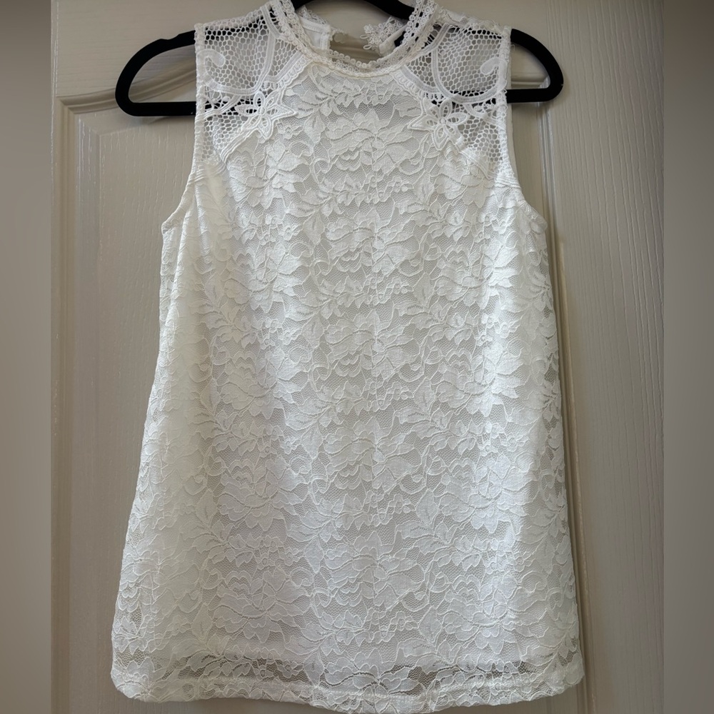 Cable and Gauge white lace tank top XS